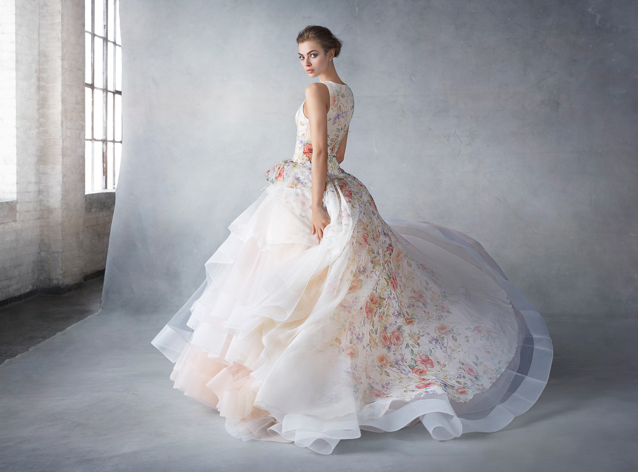 Платье Свадебное С Цветами Фото