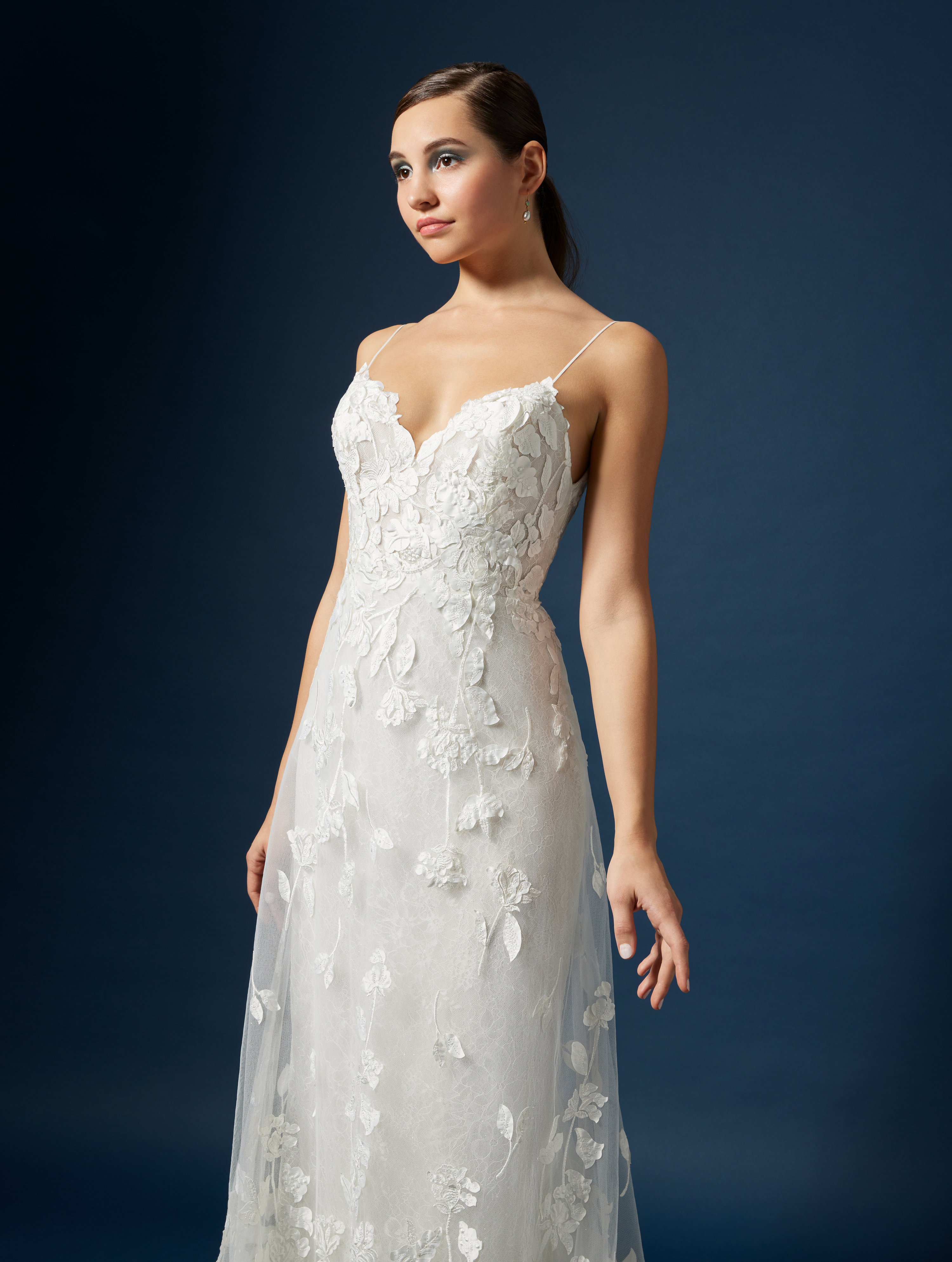 Lazaro yesi outlet gown