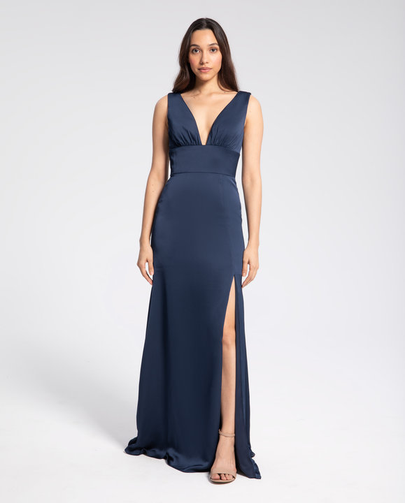 Missguided navy hotsell bridesmaid dress